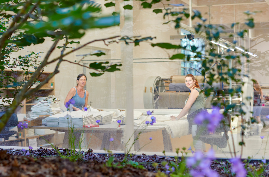 Gruene Erde Breathing Headquarters 